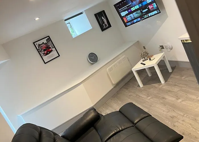 1 Bedroom Lavish Apartment Bradford (West Yorkshire)